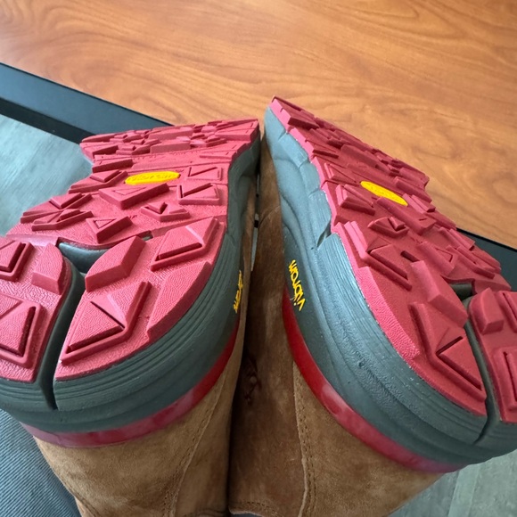 Men's Danner 4.5" Mountain 600 Waterproof Boots - Picture 3 of 16